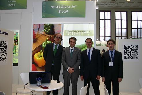 Diputación visita las empresas expositoras almerienses en Fruit Logística