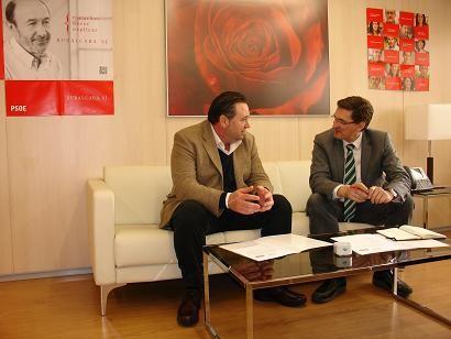 PSOE se reúne con ASAJA-Almería para explicar su Proposición No de Ley sobre los problemas del sector