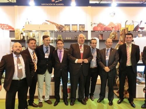 Autoridades nacionales asisten a las degustaciones de productos almerienses