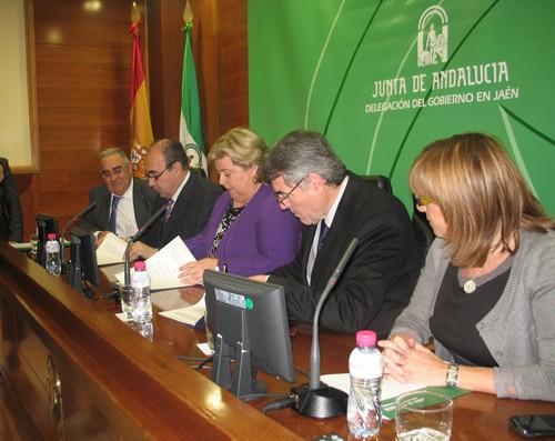 Agricultura impulsa la transparencia en el mercado del aceite para garantizar la rentabilidad y competitividad del sector