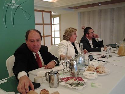 Clara Aguilera reconoce el fracaso de su Consejería en la concentración de la oferta hortofrutícola tras 12 años de fórmulas fallidas