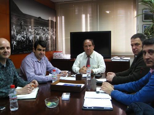 El delegado de Agricultura explica a COAG la situación de las ayudas al sector agrícola de Almería