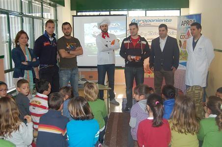 Agroponiente ha participado esta mañana en el programa de hábitos saludables Coexplay, apadrinando al Colegio Atalayas de Níjar