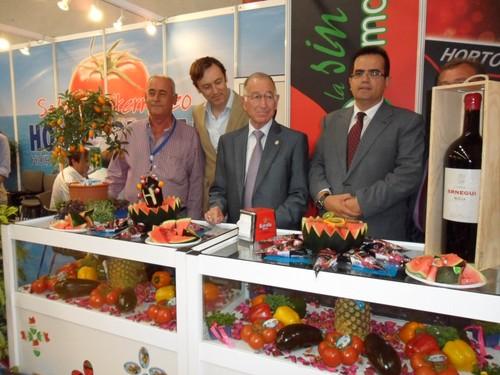Amat critica que Griñán no visitara Expolevante y le exige que trabaje por la agricultura de la provincia