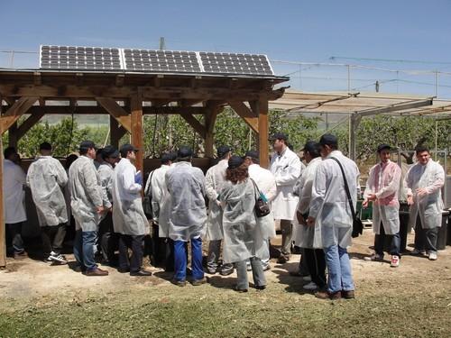 Más de 100 personas han participado ya en el taller de compostaje de la Fundación Cajamar y el Ayuntamiento de El Ejido