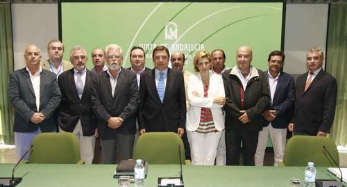 Planas reafirma el compromiso con los agricultores y ganaderos para anticipar el pago de 699 millones de ayudas de la PAC