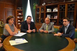 Diputación y ASAJA se unen para dar servicio al campo almeriense