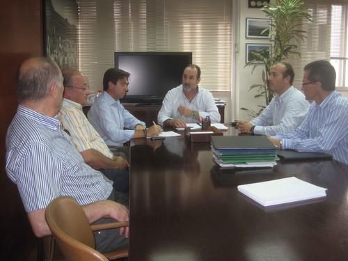 ECOHAL-Almería plantea al delegado que las OPFH se abran a otro tipo de empresas