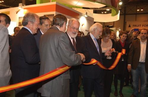Arias Cañete ofrece al sector de las frutas y hortalizas “el apoyo permanente en sus esfuerzos exportadores”