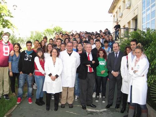 Estudiantes de secundaria e IFAPA comparten un 'Café con ciencia'