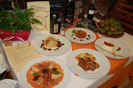 Las ‘I Jornadas Gastronómicas del Tomate Raf’ se han inaugurado ‘con honores’ en el Restaurante La Tinaja de Níjar