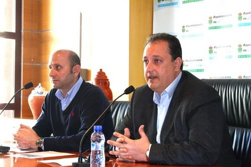 El equipo de Gobierno de El Ejido estudia modificar el PGOU para posibilitar la instalación de aerogeneradores modernos más pequeños