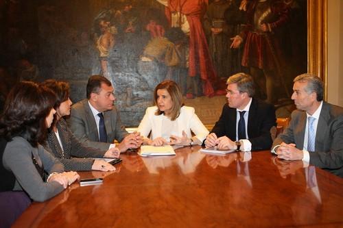 Sanz pide al bipartito que “no torpedee” la negociación del Gobierno de la Nación para modular las peonadas