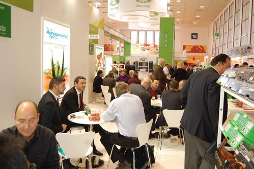 Agroponiente y Vegacañada inician su presencia en Fruit Logística con una primera jornada intensa y llena de contactos comerciales