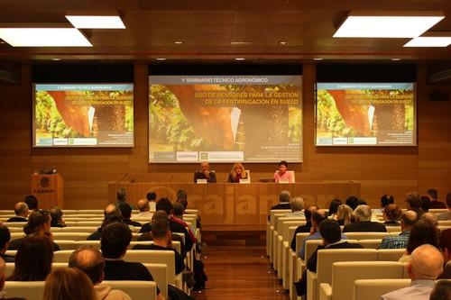 Cajamar, Coexphal e IFAPA muestran el uso de sensores para fertirrigación en suelo