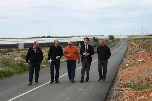 Concluyen las obras en el Camino de Los Hornillos, mejorando la comunicación entre Las Norias y el núcleo de El Ejido