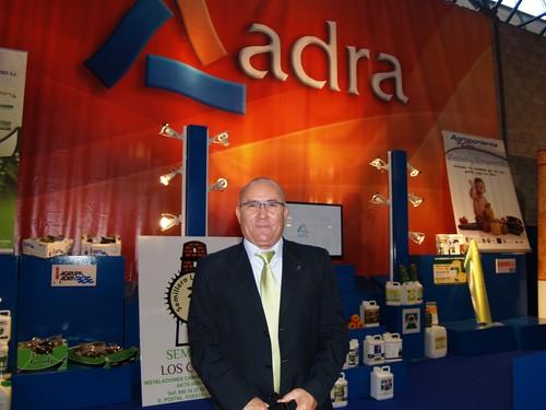 El Ayuntamiento de Adra reitera a la Junta de Andalucía que limpie los residuos agrícolas y peligrosos de la desembocadura del Río Adra