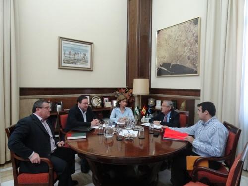 El sector agrícola reclama al Gobierno que aplique un módulo corrector del 0,10 'de forma inminente' para las frutas y hortalizas