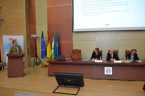 García Azcárate avanza que la Comisión Europea destinará 4.000 millones de euros para la investigación en agricultura entre 2014 y 2020