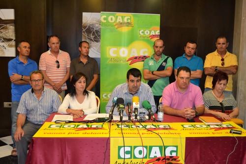 COAG critica que Arias Cañete viene a Almería “con los bolsillos vacíos a recaudar el dinero de los agricultores”