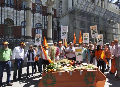 UPA pide ante Agricultura una PAC justa y suficiente para España