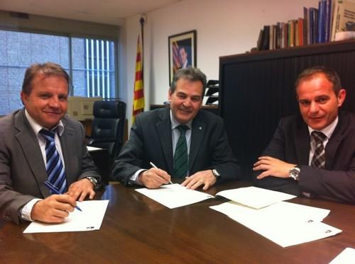 Grupo Agrotecnología (Iberfol S.L.), contratado por la Generalitat de Cataluña para erradicar el caracol  manzana en el Ebro