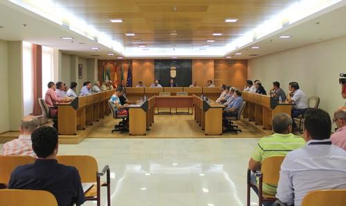 21 comercializadoras constituyen la sociedad Frutilados del Poniente S.L  que gestionará los excedentes del campo