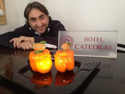 Agrupaejido y Hotel Catedral cambiarán la calabaza de Halloween por pimientos de Almería