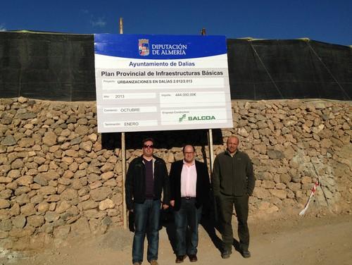 Los Planes Provinciales destinan 440.000 euros a la mejora de caminos rurales en la vega de Dalías