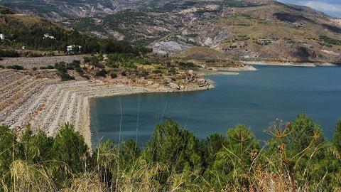 Los pantanos de Cuevas y Benínar aportan 2,5 hectómetros cúbicos de agua para el regadío de cultivos en el mes de octubre