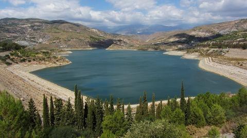 Las escasas lluvias del otoño ponen en riesgo el agua del embalse de Benínar para la agricultura
