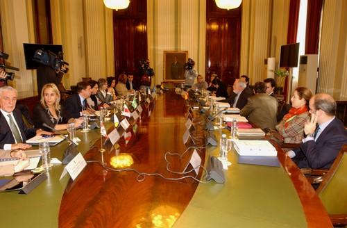 La Conferencia Sectorial de Agricultura acuerda la distribución de 128,5 millones de euros para la reestructuración y reconversión del viñedo en 2014