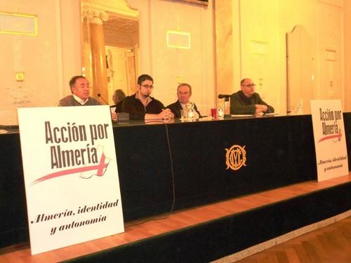 Acción por Almería organiza una charla coloquio sobre agricultura e infraestructuras en El Ejido