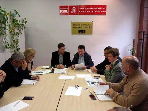El PSOE respalda la reivindicación de una factura eléctrica justa para los regantes de la provincia