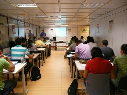 La Junta imparte en La Mojonera un curso sobre relaciones empresariales y prevención de riesgos laborales