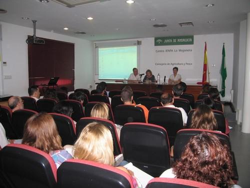 La Junta imparte un curso de cualificación de técnicos en producción integrada de productos agrícolas y ganaderos