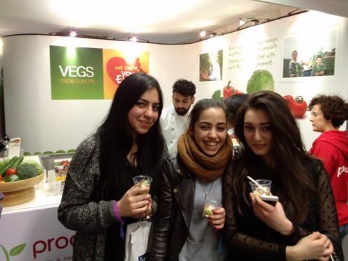We Care, You Enjoy muestra su buena forma física en el Be:Fit London Show, que echa el telón