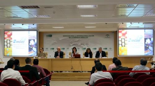 Las exportaciones de la industria auxiliar agraria almeriense superaron los 110 millones de euros en 2013