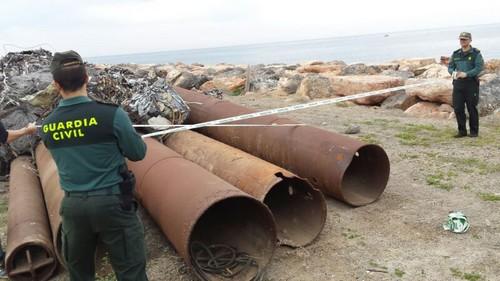 La Guardia Civil detiene a los autores de la sustracción de 5 tubos de sondeo de una finca del Poniente almeriense