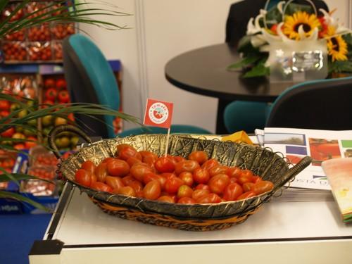 Eroski y la IGP Tomate La Cañada alcanzan un acuerdo para la comercialización de tomate