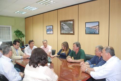El alcalde nijareño se interesa por la producción y comercialización de SAT Costa de Níjar