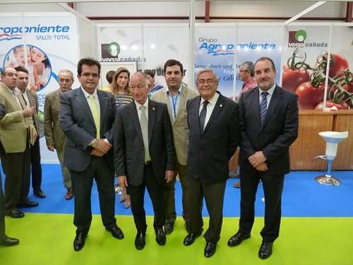 Agroponiente y Vegacañada arrancan su presencia en Expo Levante con una jornada repleta de público y agricultores
