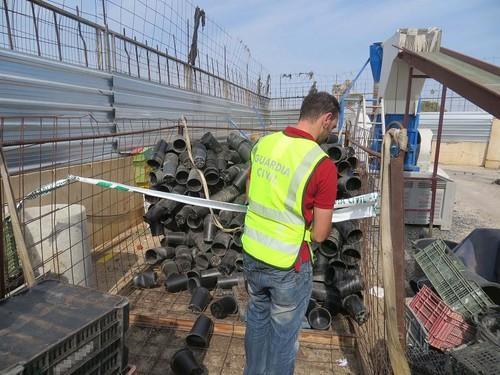 La Guardia Civil detiene a los autores del robo de más de 4000 maceteros de un semillero