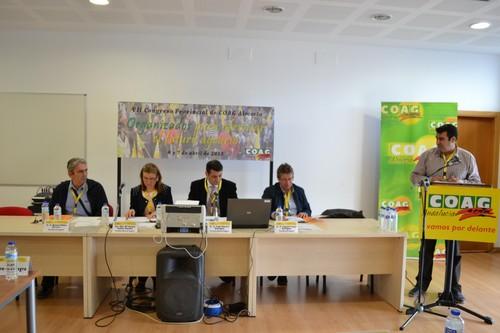 La Unión Europea pretende prohibir la coexistencia de producción ecológica y convencional en la misma explotación