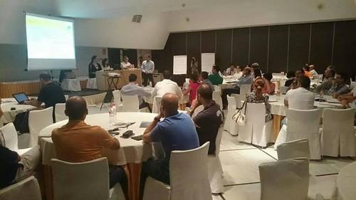 Entidades ecológicas y grandes cadenas se han reunido en El Ejido para estudiar la situación del sector desde la perspectiva social