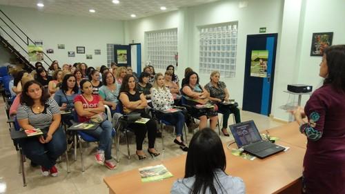 AMFAR-Almería celebra en La Mojonera una jornada sobre mujer y empresa agraria