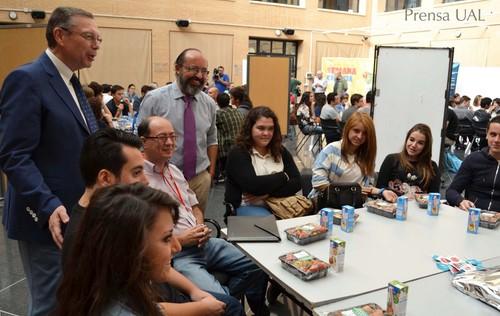 Alrededor de 2.000 alumnos de una treintena de institutos participan en la Semana de la Ciencia