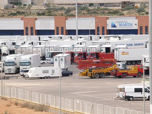 Los transportistas desconvocan el paro tras firmar el acuerdo con Hacienda