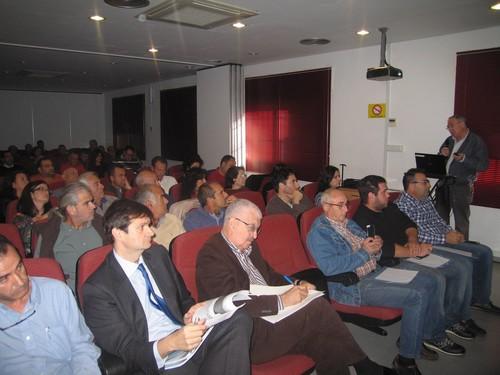 Medio centenar de regantes y técnicos asisten a una jornada del Ifapa sobre recursos hídricos en Campo de Dalías