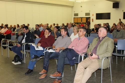 Un centenar de técnicos y agricultores asiste a la primera jornada del Foro Expo Agro